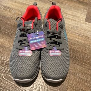 Skechers Woman’s Memory Foam Sneakers